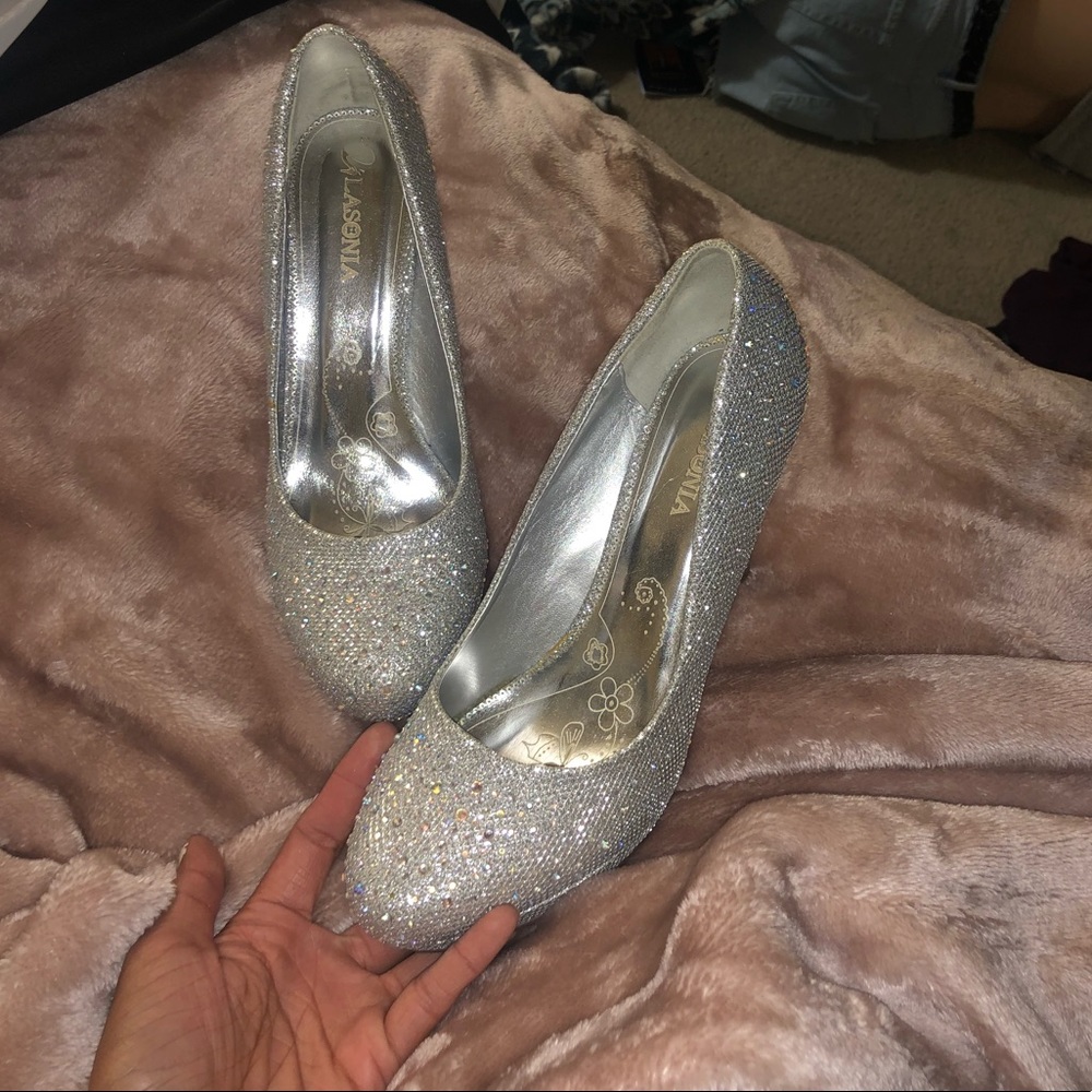 Diamond heels